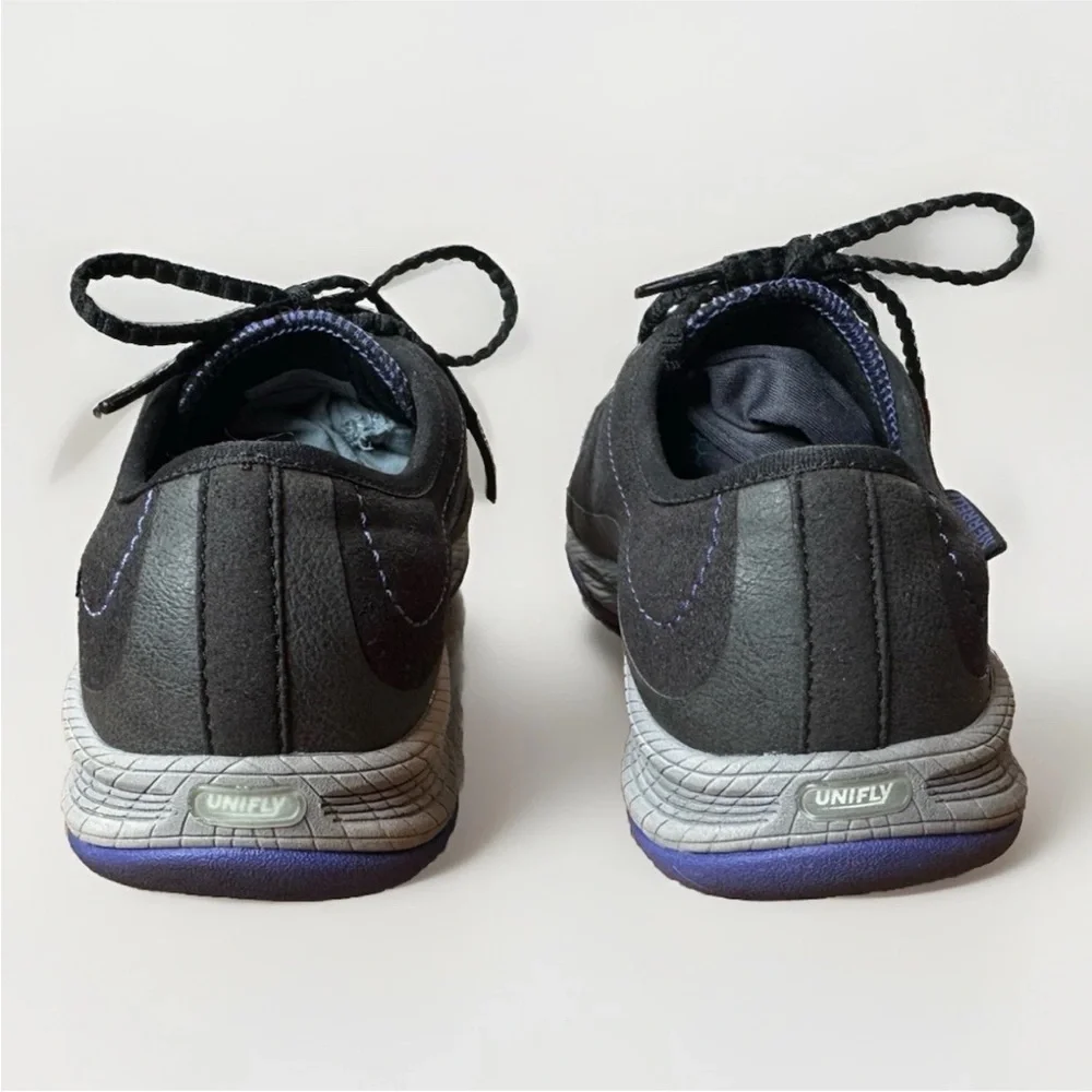 (7) MERRELL Performance Black All Out Burst w/ Purple Highlights & Sole Walking